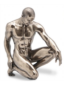 Figura hombre desnudo