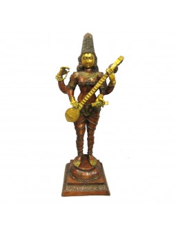 Saraswati de pie