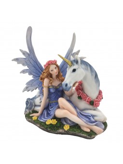 Hada con unicornio